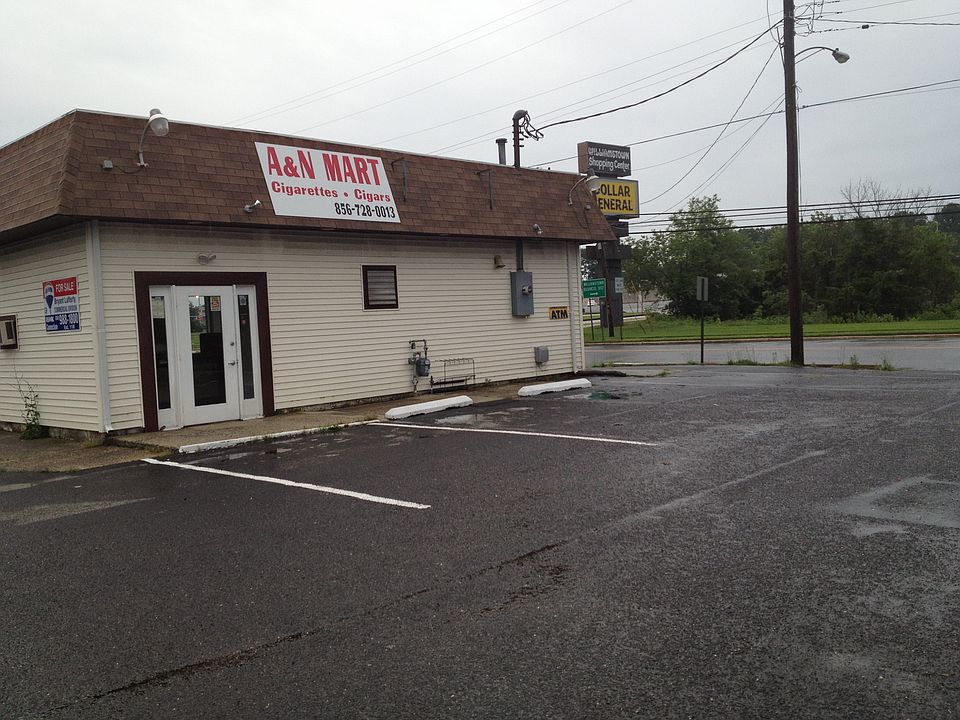 2nd image of 1144 S Main St