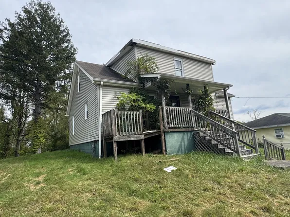 89 Wilson St, Oak Hill, WV 25901