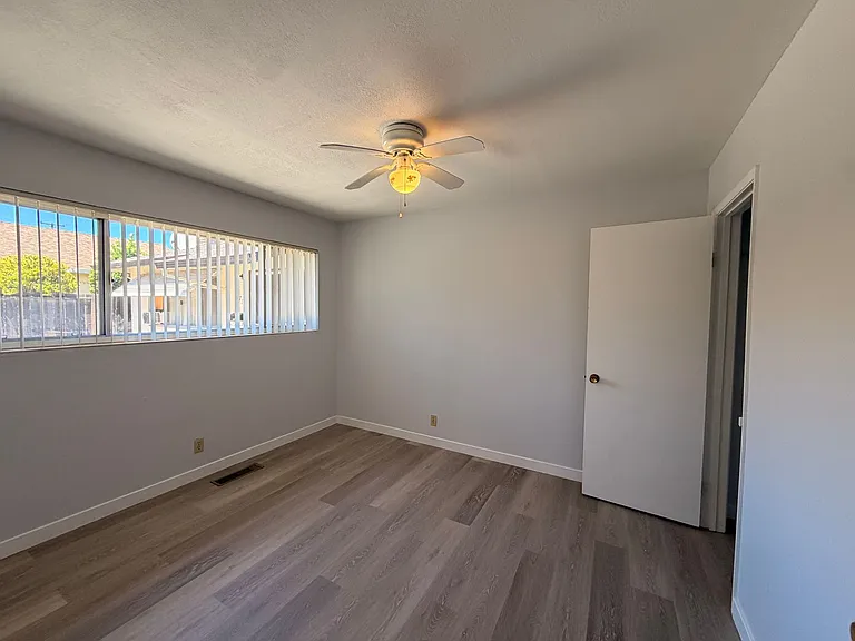 7177 & 7179 Coronado Dr — Photo 9