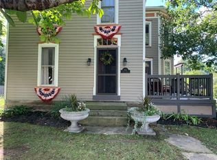 100 West St, Kipton, OH 44049