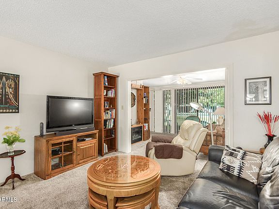 5th image of 656 S Desert Flower Dr