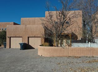 1709 Corte De Ristra NW, Albuquerque, NM 87104