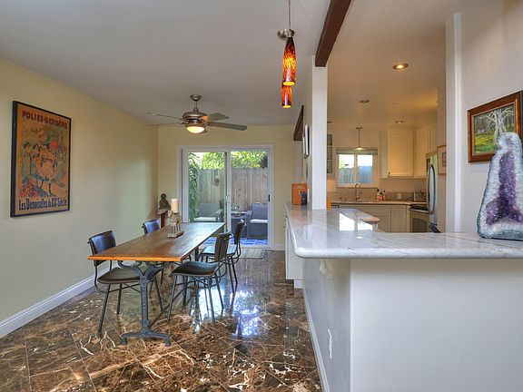 4th image of 1600 Garden St APT 13