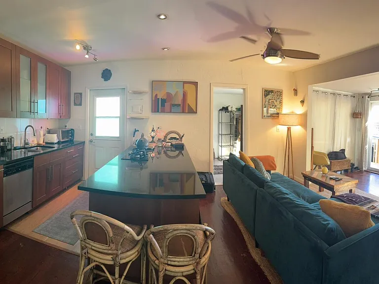 720 SE 12th St #B — Photo 38