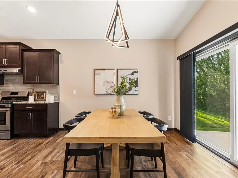 1017 109th Ct NE — Photo 10