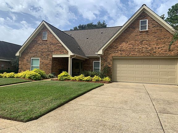 3rd image of 2350 Park Place Dr