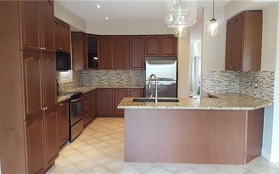 5th image of 29 Wolfson Cres