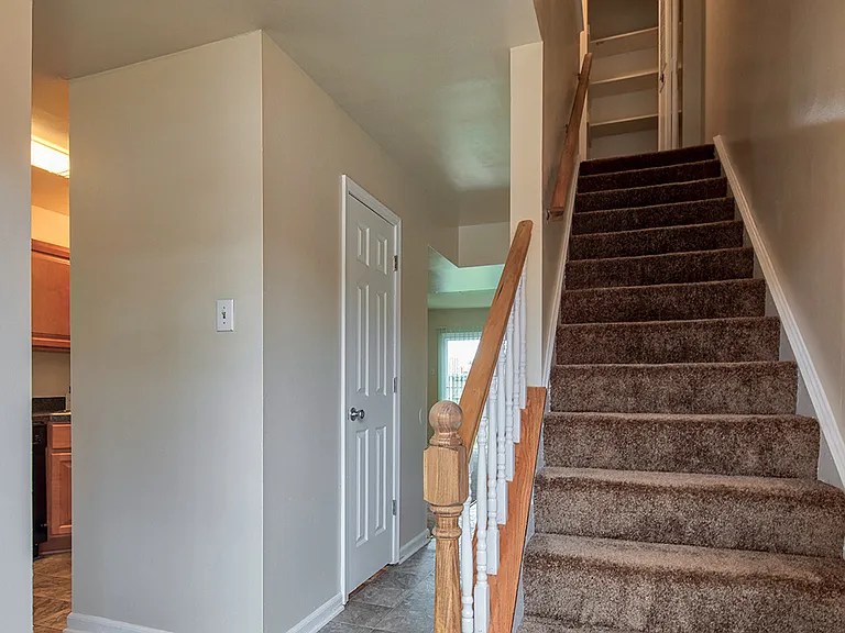 Saddlewood Apartments & Townhomes — Photo 16