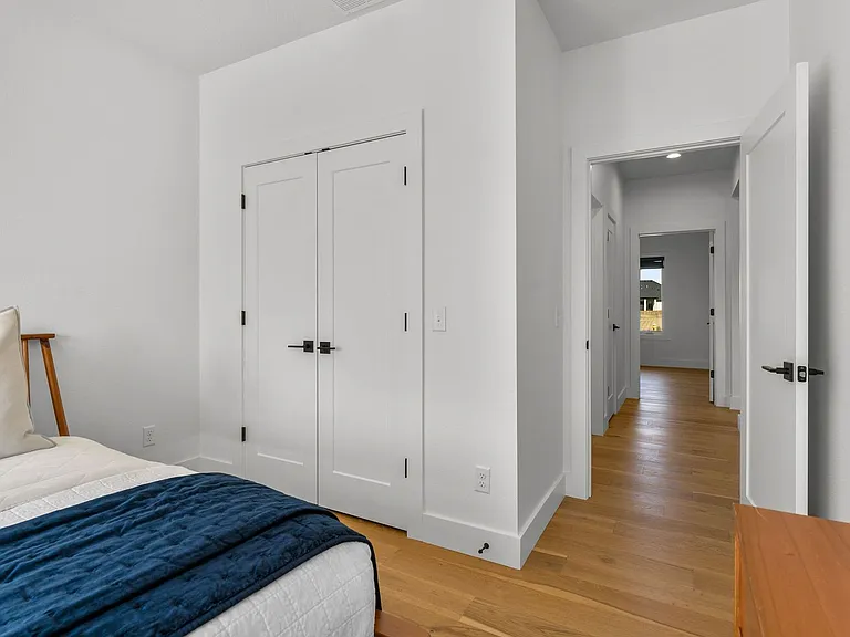 4464 E Lancaster Way — Photo 29