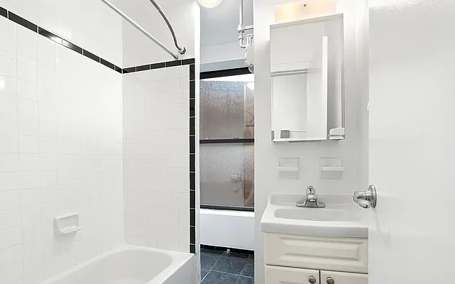 Rented by REAL New York | media 12