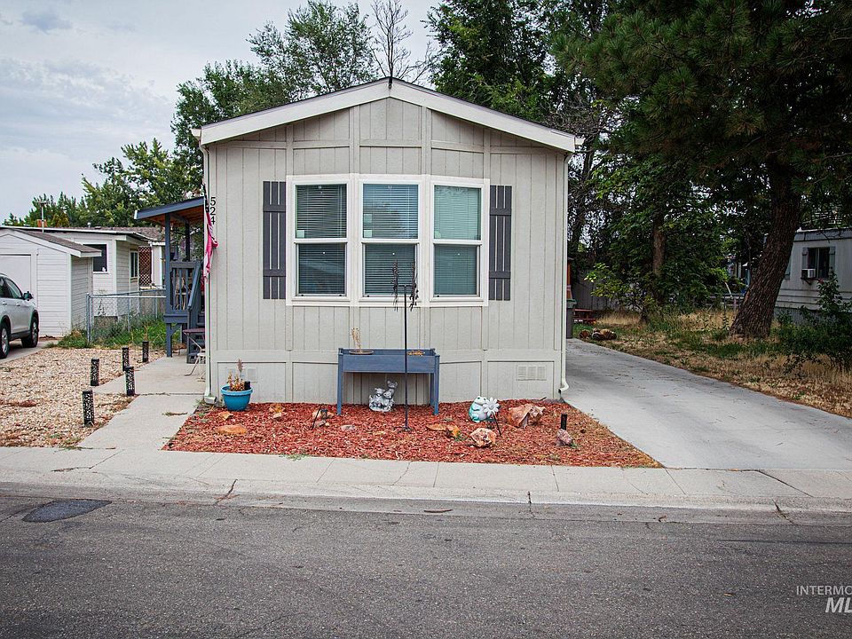 1st image of 524 N Meadowland Cir