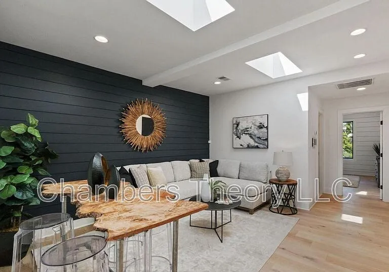 1635 Holbrook St NE #4 — Photo 7