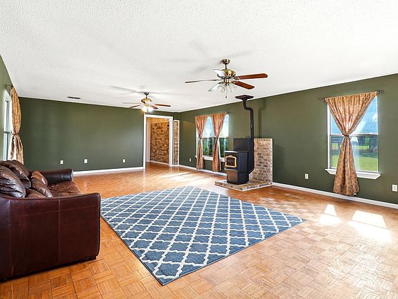 5th image of 101 Big Oak Lane