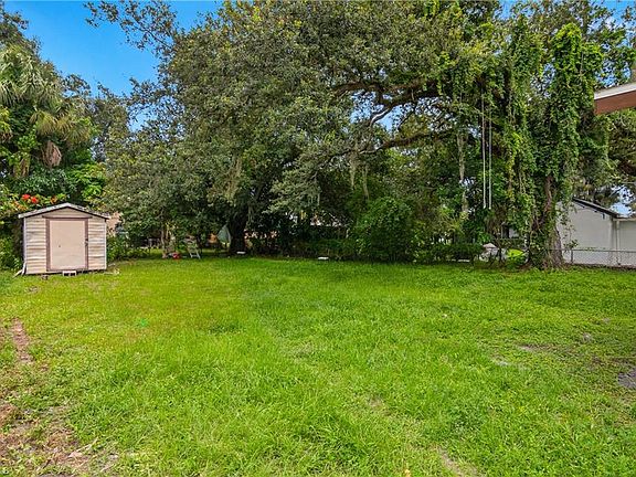 3rd image of 337 Balboa AVE