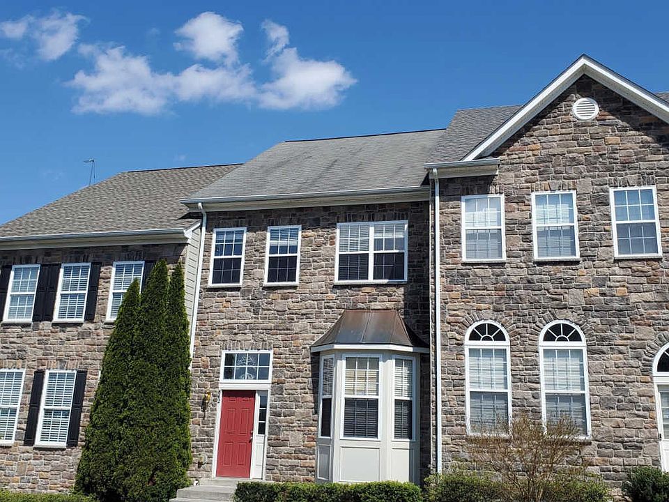 1st image of 862 Rockford Sq NE