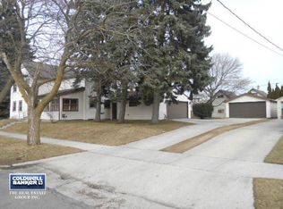 1025 S 22nd St, Manitowoc, WI 54220