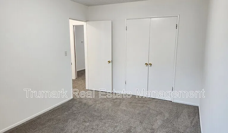 323 N Howard St #6 — Photo 8