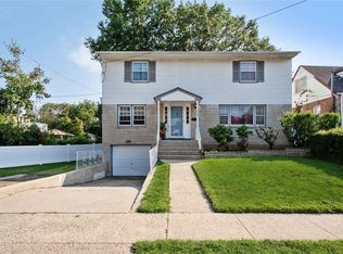 234 Dogwood Rd, Valley Stream, NY 11580