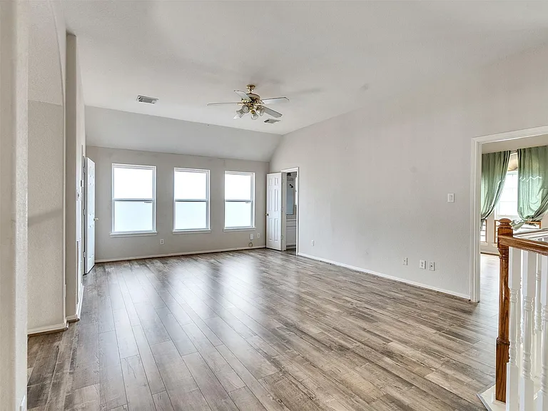 3902 Breaux Bridge Ln — Photo 29