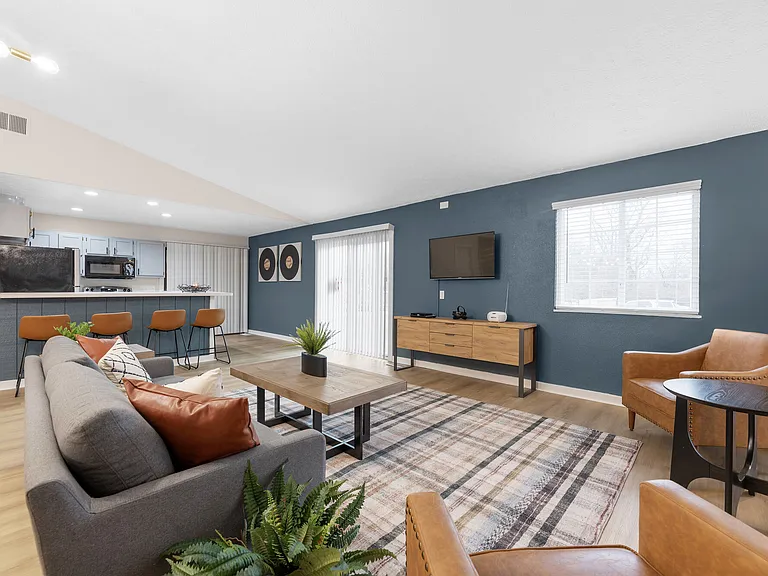 Hyde Park Townhomes — Photo 13