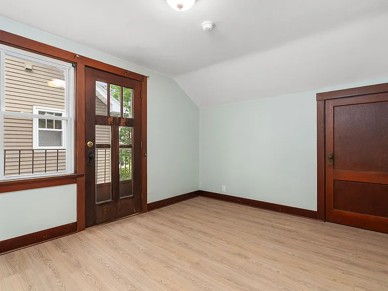 21 Farwell St #2 — Photo 6