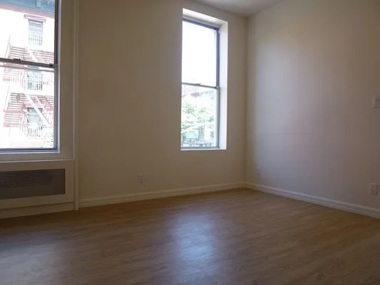 Rented by Smart City Real Estate LLC | media 9