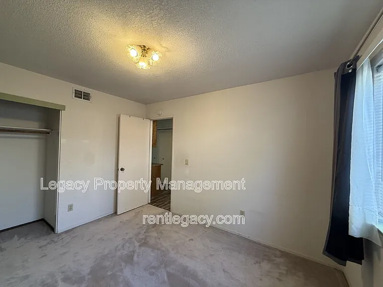 4901 Adorn Ct — Photo 12