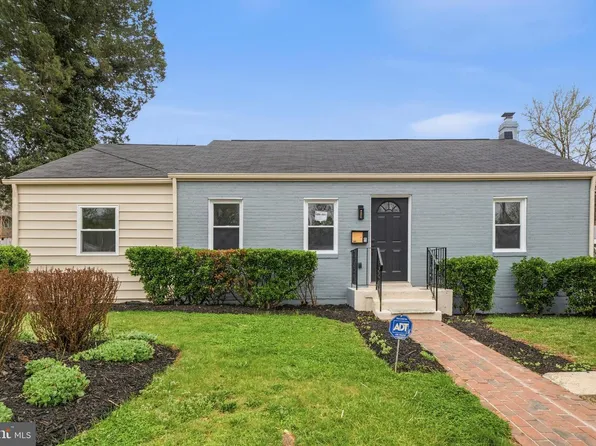 5601 Spring Rd, Bladensburg, MD 20710
