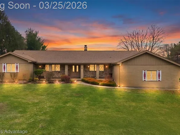 7670 Seven Mile Rd, Northville, MI 48167