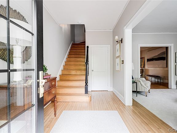 3rd image of 3224 Patterson Ave