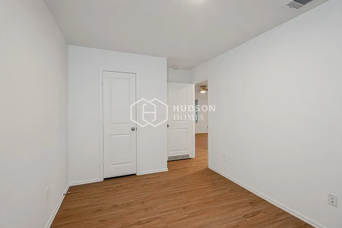 937 Gentle Moss Dr — Photo 10