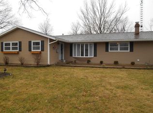 817 Franklin St, Charleston, IL 61920