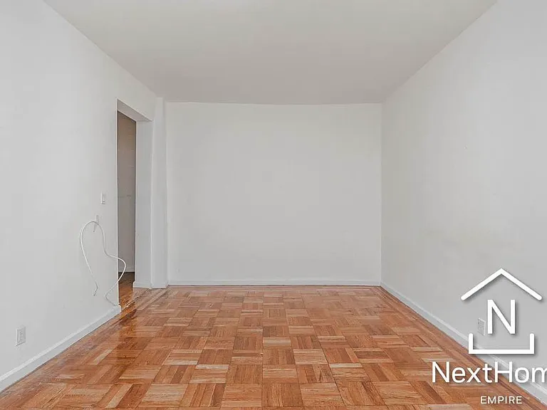30-78 34th St #4C — Photo 5