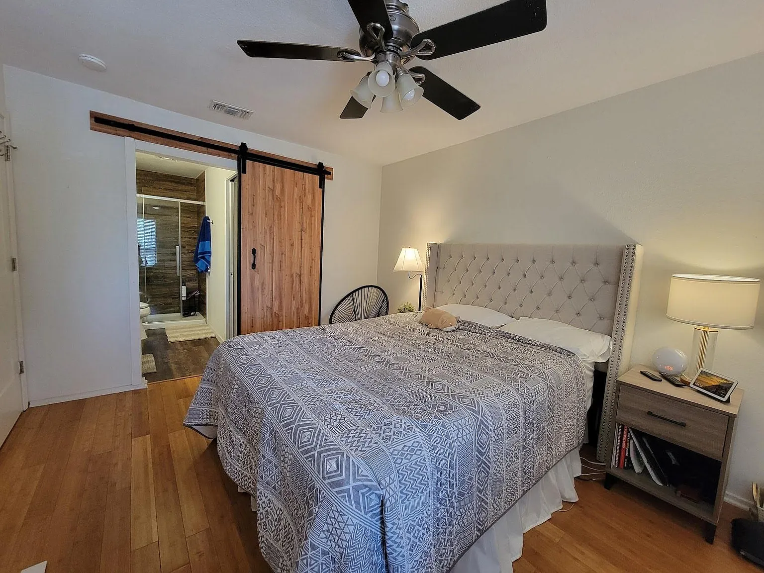 2 bed, 2.0 bath, 853 sqft, $1,400 — Photo 3