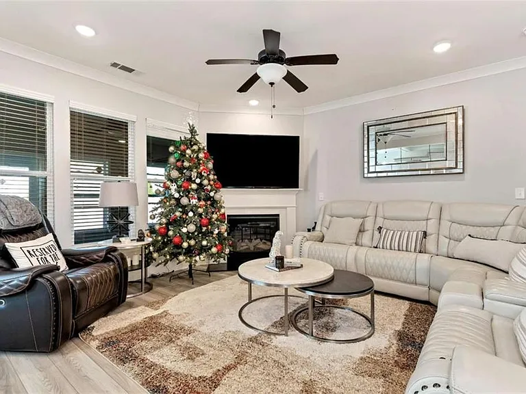 6968 Manchester Dr — Photo 33