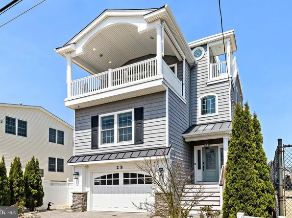 25 W Roosevelt Ave, Beach Haven, NJ 08008