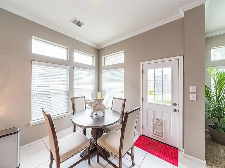 24023 Northshire Ln — Photo 10