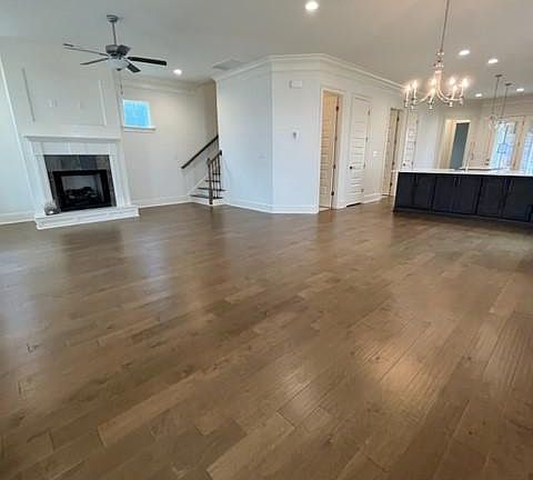 3rd image of 221 Arcadian Way