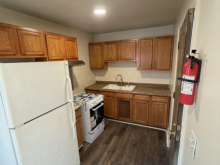 1104 Sherwood Ave #3 — Photo 5