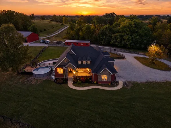 1351 Robinson Renaker Rd, Berry, KY 41003