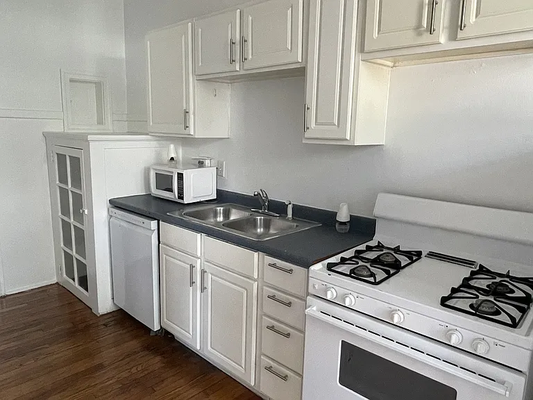 7825 Saint Charles Ave #E — Photo 4