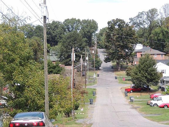 4th image of 1207 Carolina Ave