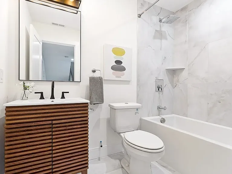 11 Fiske Ave #11R — Photo 2