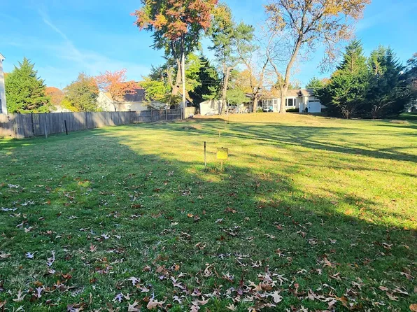 541 Grays Creek Rd, Pasadena, MD 21122