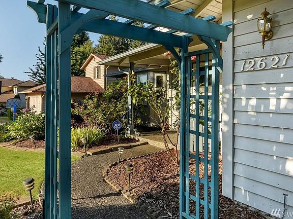 3rd image of 12621 55th Ave SE