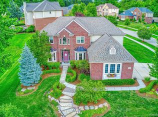 5120 Parkgate Dr, Commerce Township, MI