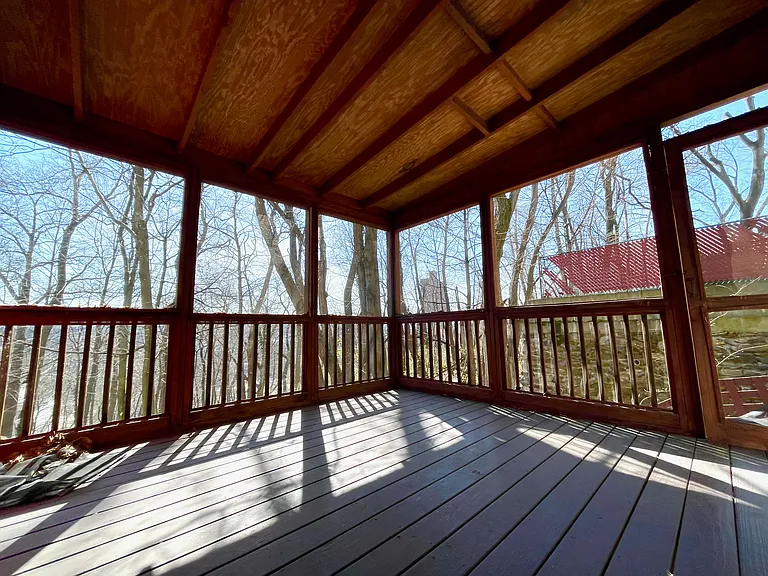 2730 Edgehill Ave — Photo 23