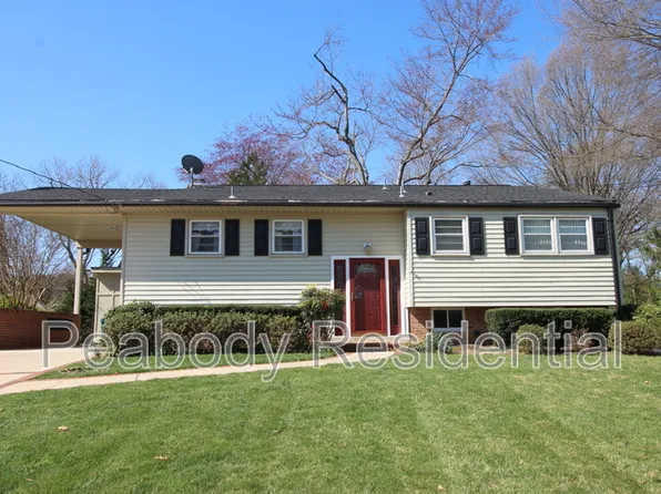 8504 Wagon Wheel Rd, Alexandria, VA 22309