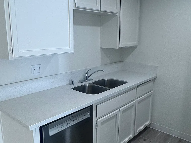 4144 Illinois St #3 — Photo 4