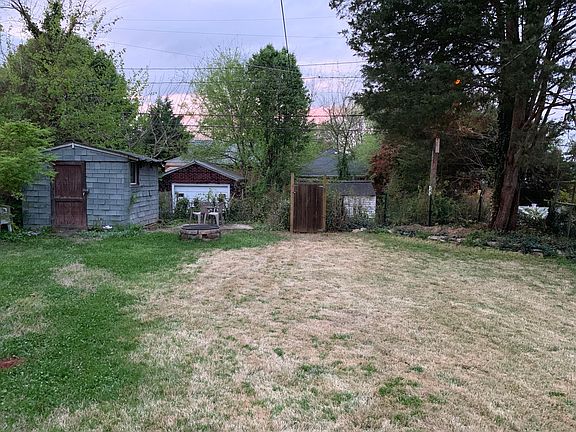 2nd image of 3212 Maplewood Ave
